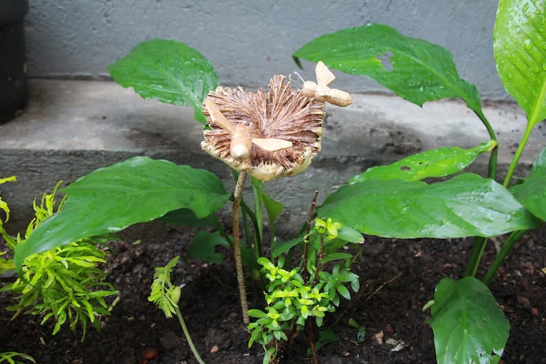 Hand-Carved Wooden Bee & Flower Sculpture on Stem - Natural Art Accent
