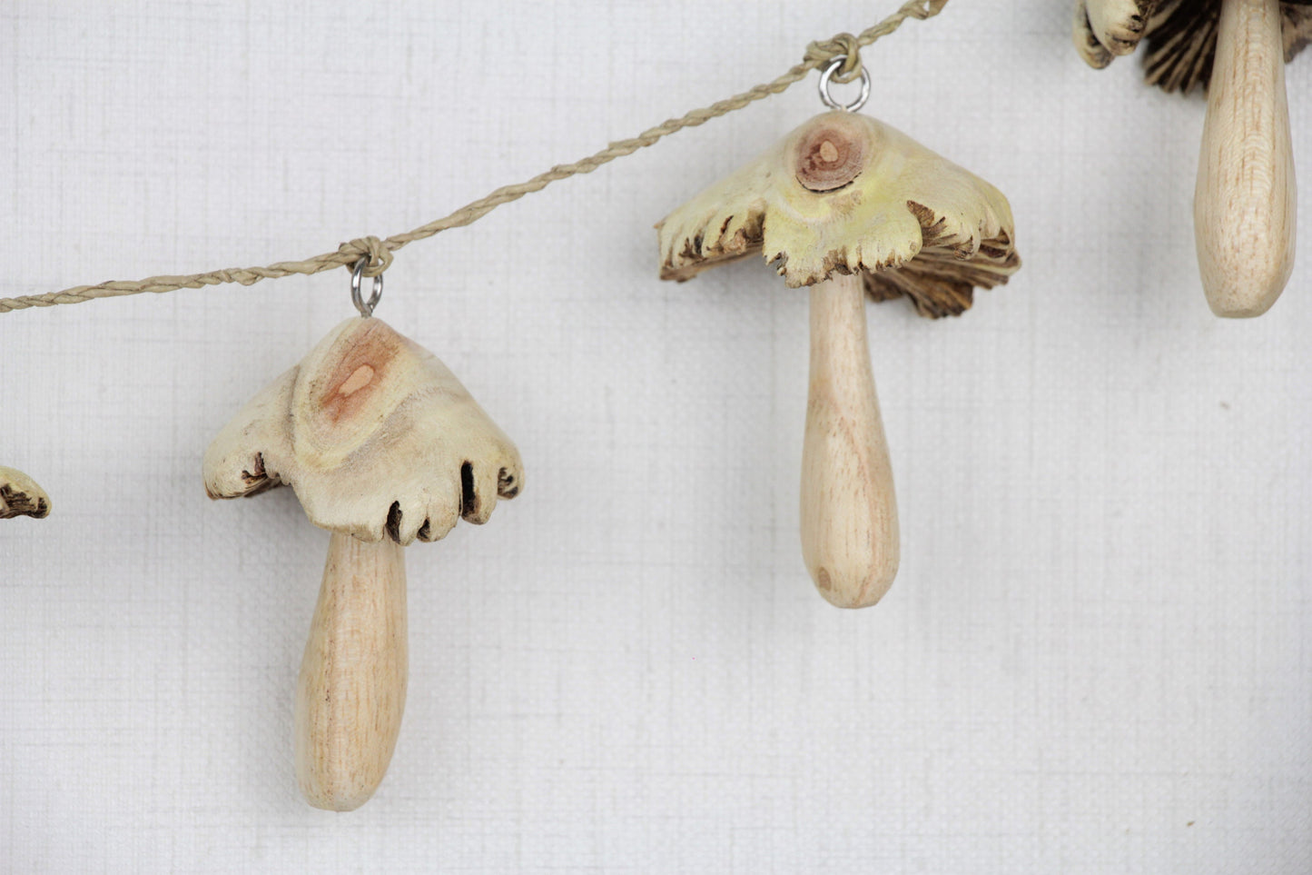 Wooden Mushroom Garland Wall Decoration, Mushroom Wall Art, Garland Mushroom For Wall Art Indoor Decoration, Handmade Gift Wall Deco