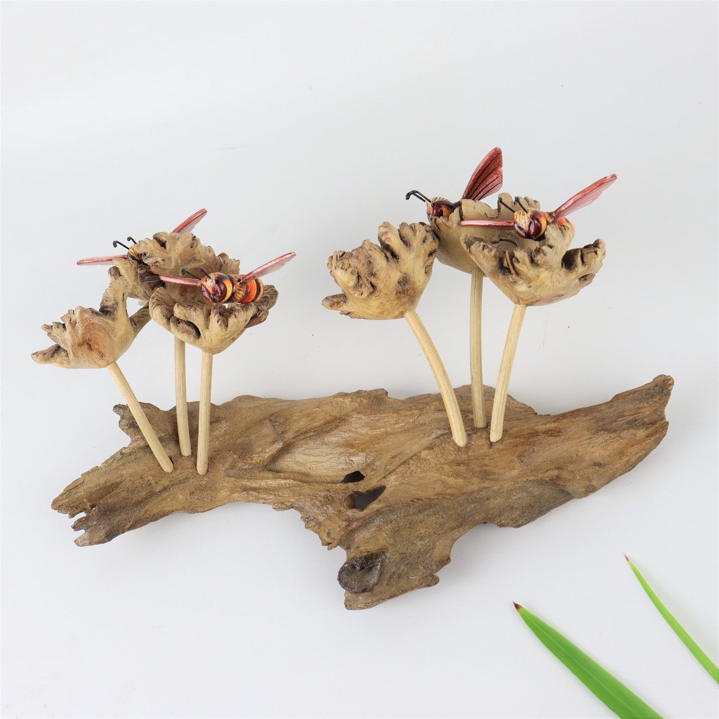Hanging Red Bees Sculpture, Mushroom Art Deco, Wall Deco, Wood Carving, Home Deco, Office Deco, Birthday Gift, Mothers, Handmade Gifts