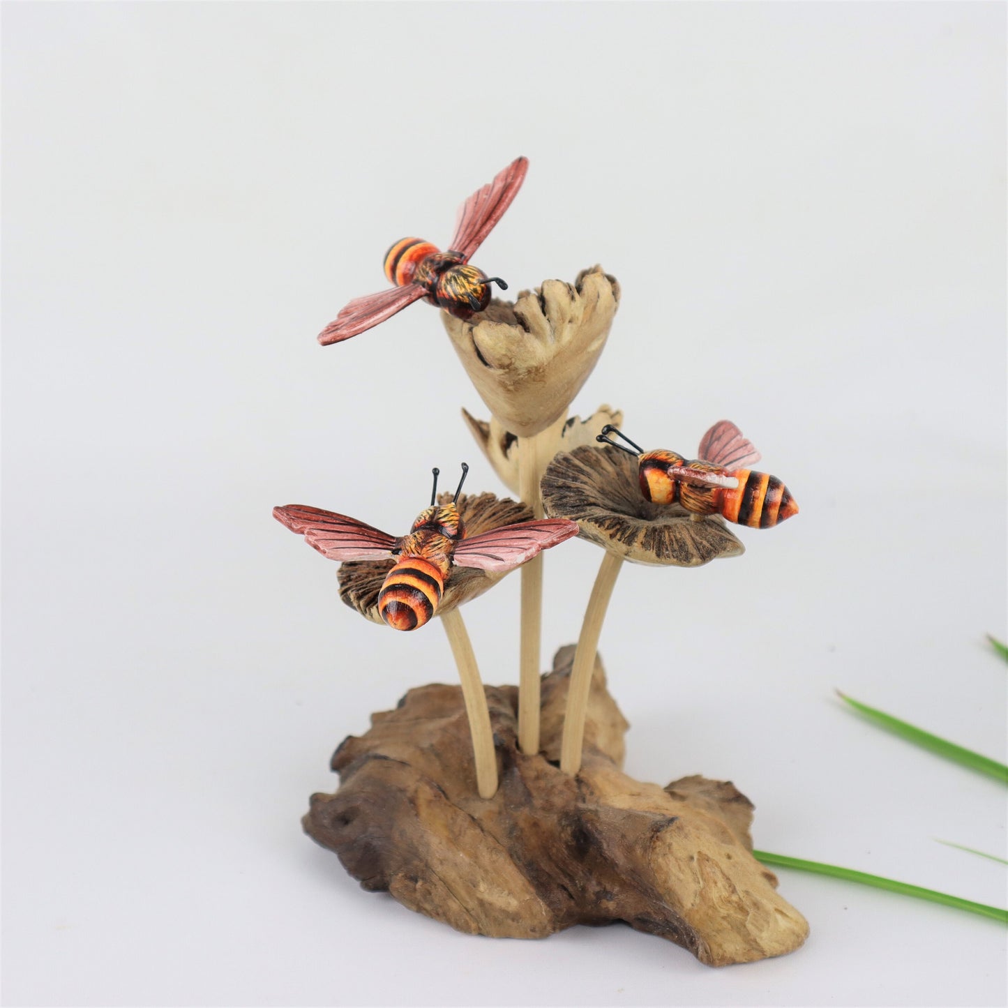 Red Bee Sculpture, Painted Statue, Table Deco, Home Deco, Wood Carving, Art, Animal, Insect, Bee Art, Gift For Her, Birthday, Mother Gifts