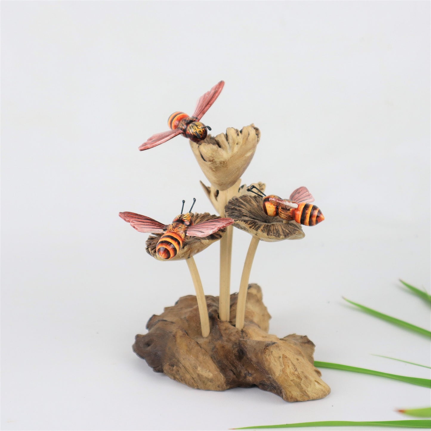Red Bee Sculpture, Painted Statue, Table Deco, Home Deco, Wood Carving, Art, Animal, Insect, Bee Art, Gift For Her, Birthday, Mother Gifts