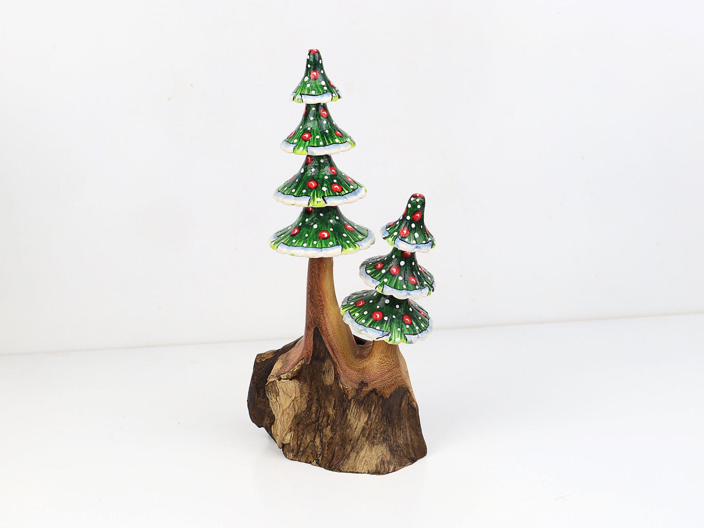 手描きの緑の木製クリスマスツリーオーナメント、ホリデーツリーデコレーション、ユニークなホリデーデコレーション、クリスマスオーナメント、クリスマスデコレーション