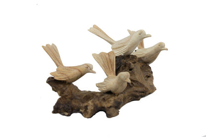 手工芸品のカナリア鳥の彫刻