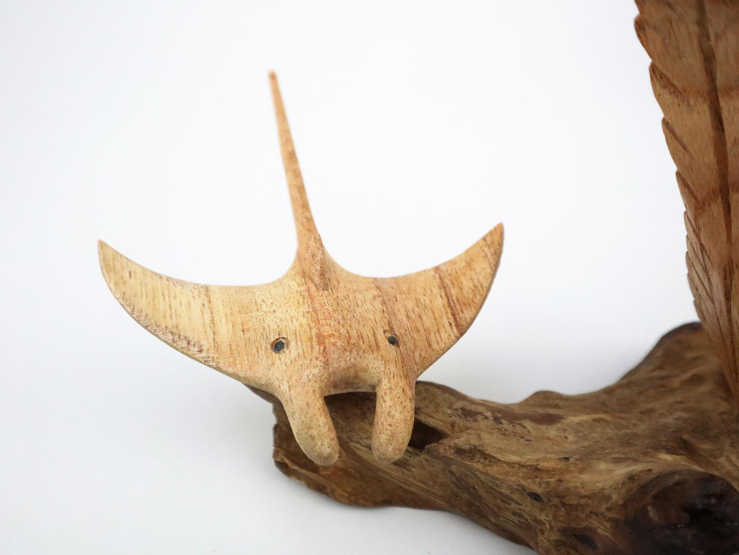 Hand-Carved Wooden Manta Ray Pair with Seaweed Sculpture - Coastal Home Decor